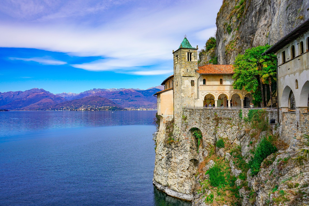 Het Lago Maggiore wordt omringd door pittoreske dorpjes