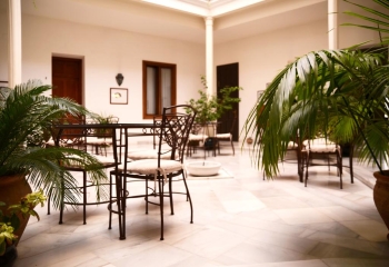 Casa Grande binnenpatio met zitjes