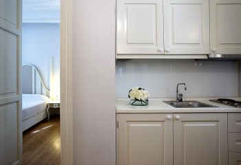 Gatto Perso kitchenette bij kamer