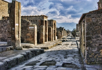 Een straat in de historische stad Pompeï tijdens je Italië rondreis