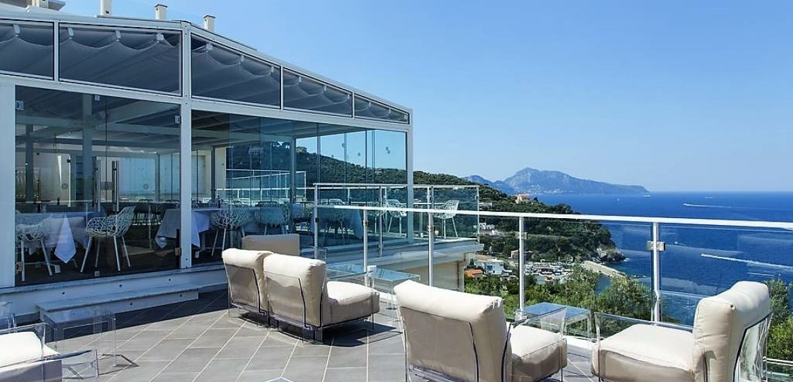 Villa Fiorella lekker genieten van het uitzicht op het terras