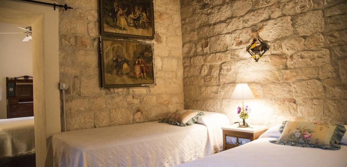 Masseria Ciancio tweepersoonskamer met twin bedden