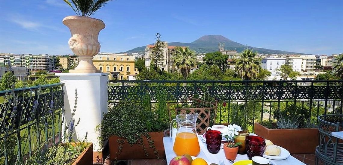 Villa Battista ontbijten op terras