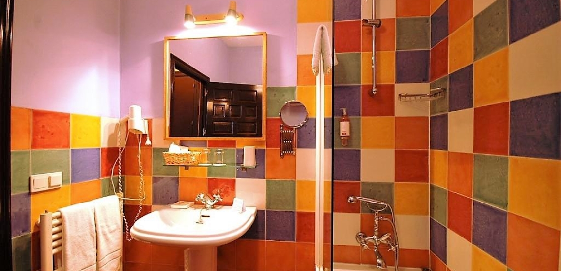 Casa de los Azulejos kleurige badkamer