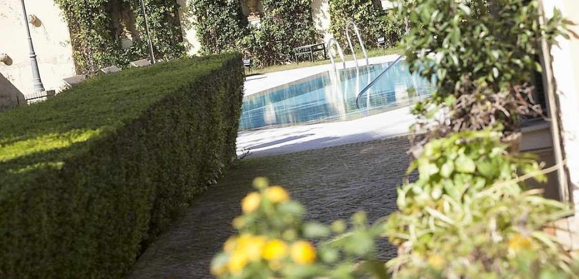 Villa Jerez tuin met zwembad