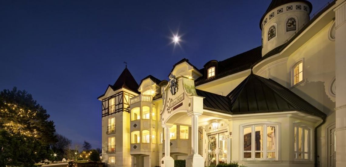 Het Schloss hotel doet zijn naam eer aan, het is net een slotkasteel