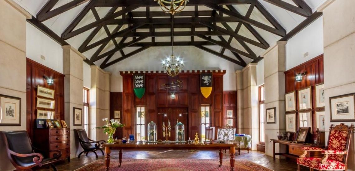 De indrukwekkende lobby van het Kilmorna Manor Guest House