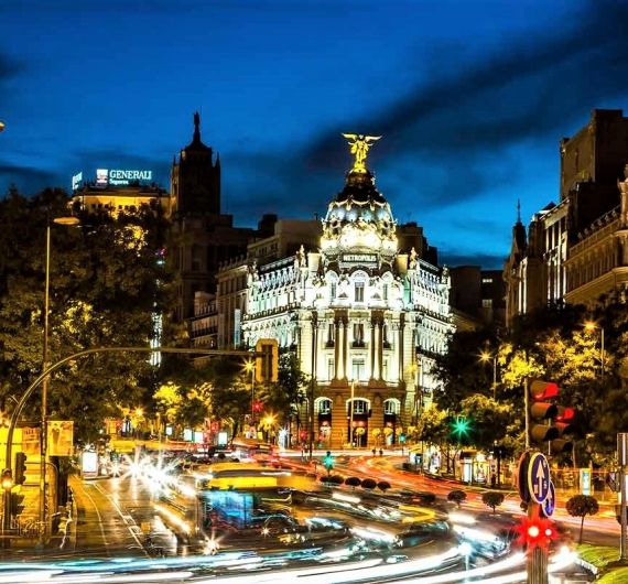 Het statige Madrid is een start in stijl van deze klassieke stedenrondreis door Spanje