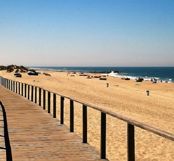 Uitgestrekte stranden in Aveiro tijdens je Portugal rondreis