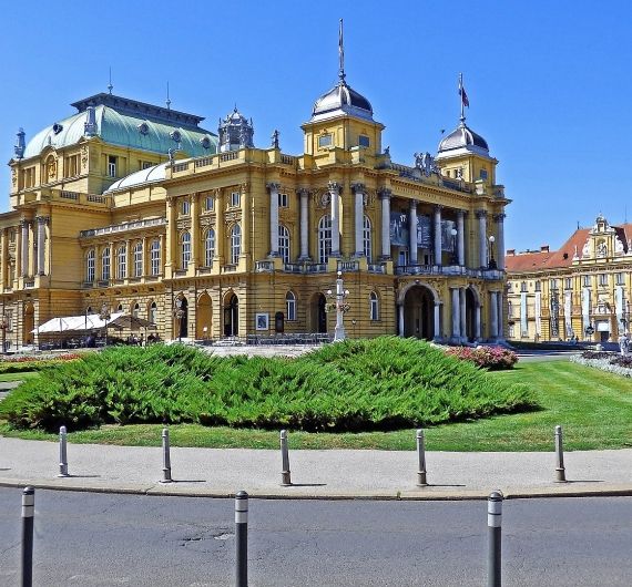 Prachtig monumentaal gebouw in Zagreb