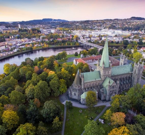 Trondheim wordt je uitvalsbasis van deze magische Nordkapp rondreis