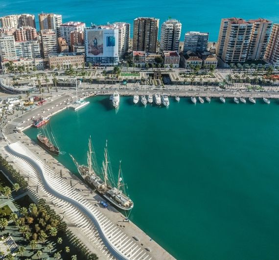 De nieuwe haven van Málaga, Muelle Uno, is een reistip om lekker te ontspannen
