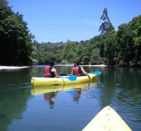 Heerlijk met de kayak erop uit in het achterland van de Costa Verde