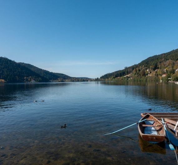 Het Lac de Gérardmer is een idyllische omgeving in de Vogezen