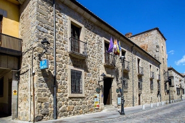 Palacio de los Velada facade