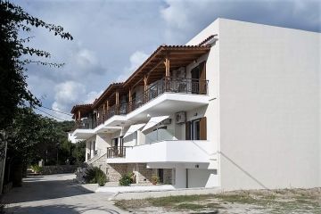 Georgio gebouw met balkonnetjes