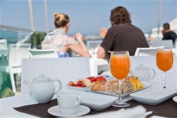 House Barra Beach ontbijt