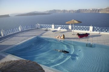 Villa Maria zwembad met zeezicht