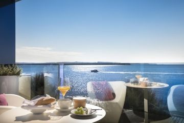 Onbijten op je terrasje aan zee