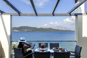 Relaxen tijdens je Griekenland rondreis met dit blauwe uitzicht