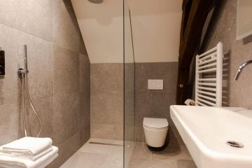 Mooie moderne badkamers bij Hotel de Abdij