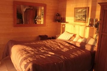 De kamers zijn romantisch in Enskvarn wilderness outside Rättvik