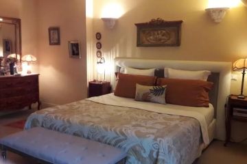 Ook de kamers hebben een warme huiselijke sfeer bij Villa les Hortensias