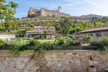 Borgo Antichi Orti Assisi is wonderschoon gelegen in Assisi